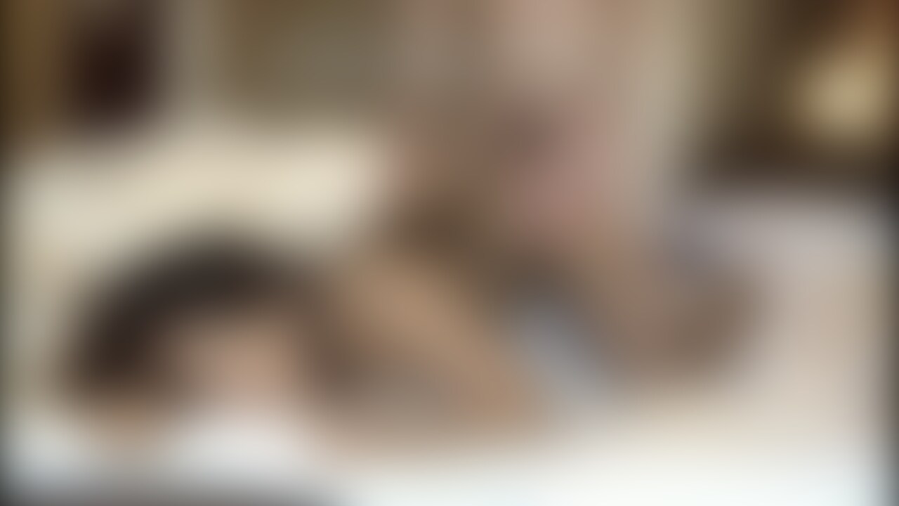 淫乱痴女OLエロコス(32分20秒)
またまたの登場の淫乱痴女OLさん😊
今回はドエロい全身網タイツを着てくれました😍
あまりにも卑猥過ぎて色んな角度から撮影したので悩殺フル勃起注意❗️
全編ゴム無し生SEXです👍 (2/2)