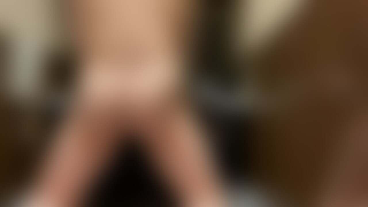 ネットカフェでオナニーした時のフル動画です！貴重な男性型巨大オナホールにチンコを挿入して男同士の腰振りセックス！！... sample 1