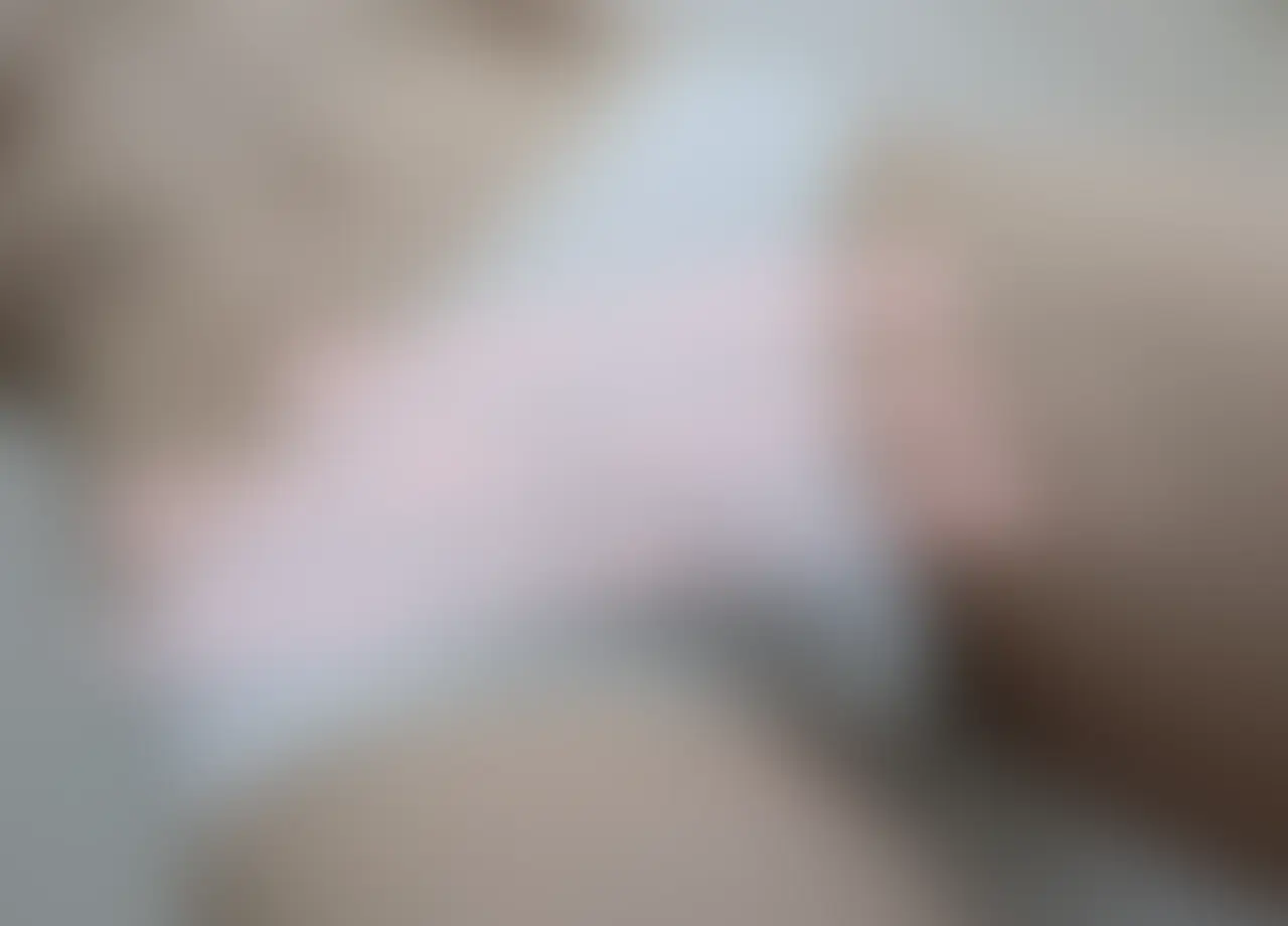 お久しぶりです！！！なちゃんです！！！！
また新作までめっちゃ時間があいちゃってすみません、、、
動画編集後に間違って削除する事件とか、本業(会社員)のお仕事でいっぱいいっぱいだったり、なんかちょっと自己管理できてなかったりでー、、、全然更新できておらずでした(´；ω；｀)
ご心配おかけしてすみません！T ꒳T

本編の内容ですが、おんなのこの日終わりかけの頃にむらむら大爆発しちゃったなちゃんの一部始終となっております、、、！！！！✨✨
お医者さんの言うことをちゃんとまもってオ〇ニーしましたよ、、えへへ、、、 (2/2)
