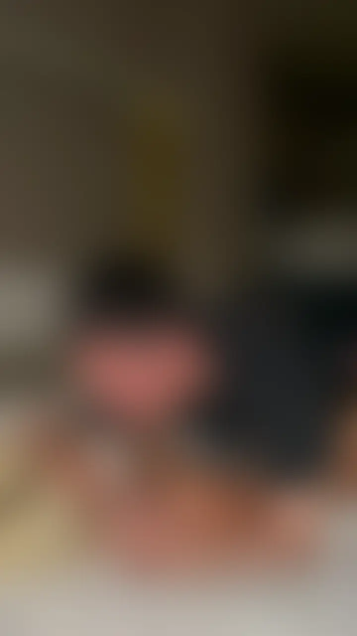 某有名黒ギャルメンエス嬢との奇跡のハメ撮り縦動画バージョン
感度抜群で最高のギャルでした。
最後中出ししちゃってごめんなさい。 (2/2)