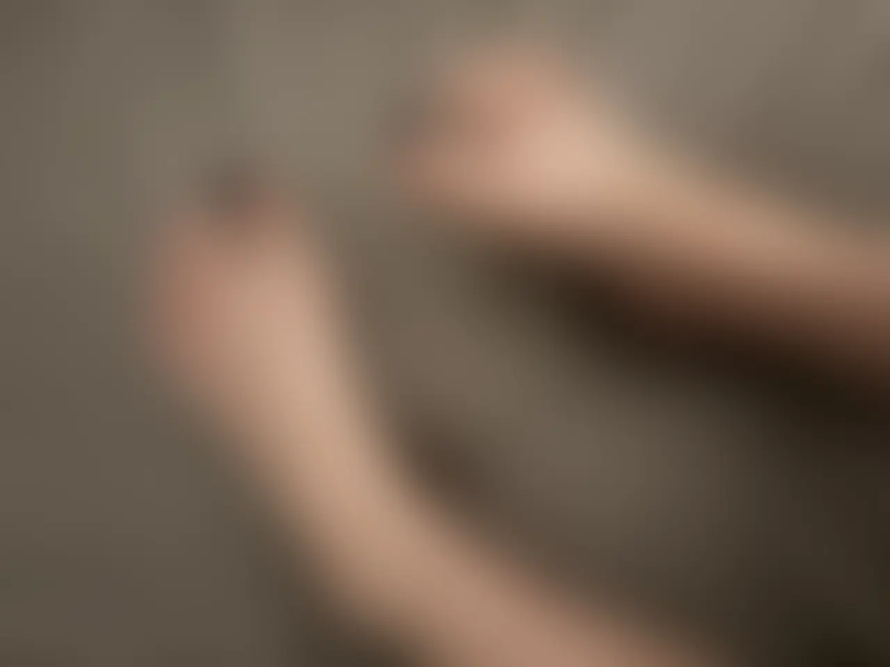 うに「初投稿！これからプラン頑張るぞ ネイルそろそろ変えたいな ネイルそろそろ変えたいな」の投稿サムネイル