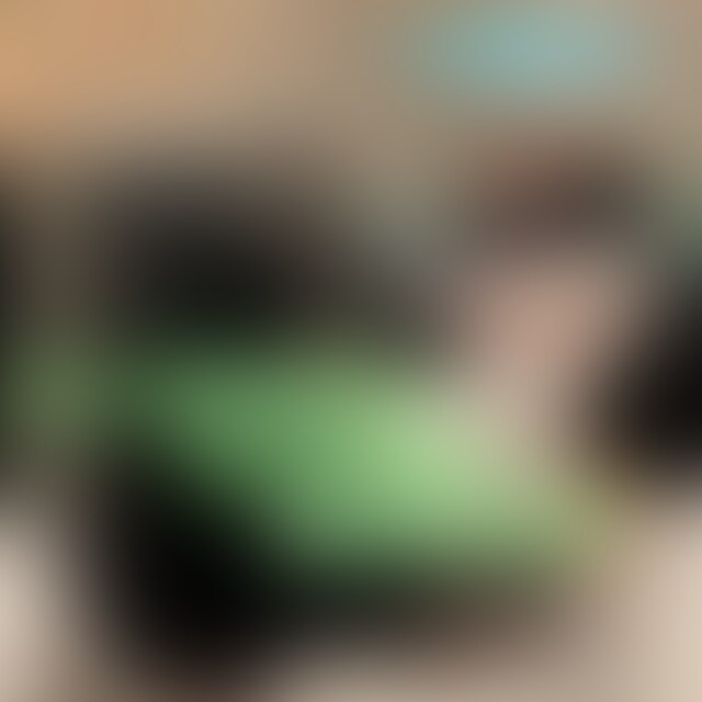 ※動画全編はこちら※
https://myfans.jp/posts/25f42801-4037-410e-8e12-f62d35d09a15
【ファーに身を包んだモコモコなギャル2人に絞められる〜その4〜】
※※こちらのシリーズは全編約25分の動画の中の「その4(ラスト)」になります。※※
〜その4〜
ギャル2人組からひたすら絞められ、口や鼻を塞がれる内容です。本動画では主に2人同時での絞めや○○○責めを収録しています。
絞めの他に押さえ込みも収録しています。体格差がほとんどない女性に押さえ込まれ跳ね返そうと全力で抵抗しますが歯が立たず、制圧されてしまいます...
こちらの動画で収録している主な責め
・絞め(腕、マフラー、2人同時)
・押さえ込み
・腕ひしぎ十字固め
・口、鼻塞ぎ
・足で股間いじり(軽め)
・などなど
※※女性側の顔出しはNGなっております。男性についてもマスクと口にはガムテープ、モザイクをかけておりますが、サンプルでご判断くださいませ※※ (2/2)