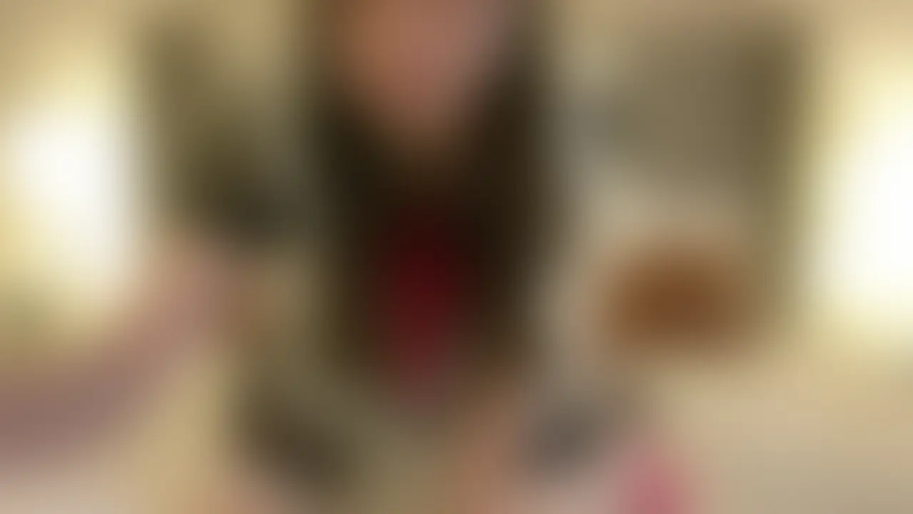 【10分超】メイド風コスで誘惑💗Lカップがはだけるご褒美タイム⭐️
今回の作品は…メイド服コスチュームで撮影しております🍀*
最初は上品に見せつけながら、少しずつ衣装を脱いでいく犬井⭐️
揺れるLカップと素肌があらわになっていく様子がとってもリアルです💗
ぬるっとした雰囲気の中で、表情もどんどん熱っぽくなっていく…🔥
えちえち過激系のメイド作品となっておりますのでご注意ください💕 (2/2)