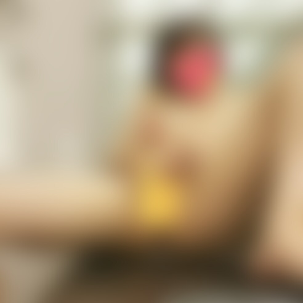 「○見○々」美少女のぐちゅぐちゅオ◯ニー動画を配信します✨📹
今回の動画はバレー部女子のオ◯ニー自撮り動画です!
バレー部キャプテンの元気な部分しか見てなくて、
女の子の顔なんか見たことなくて…♡
なのに何!?そんなとろけた顔して合宿先でオナニー動画撮るなんて🫣
入手経路は、ちょっとここでは言えないです。笑
バスルームでスマホのカメラをオンにする彼女。
おもむろに洗面台に乗って胸をもみもみ…
ズボンの中に手を入れてアソコをいじりだすと気持ちよさそうな顔に😳💕
部活着が邪魔になったのか、すべて脱ぎ払って裸でオナニー再始動。
指を入れたり出したり、いやらしい音も聞こえるほどに濡れているようで。
最後はビクビクしてイッてしまい…えちえちでした…
表情とエロいあそこに注目してみてください(/・ω・)/💕 (2/2)