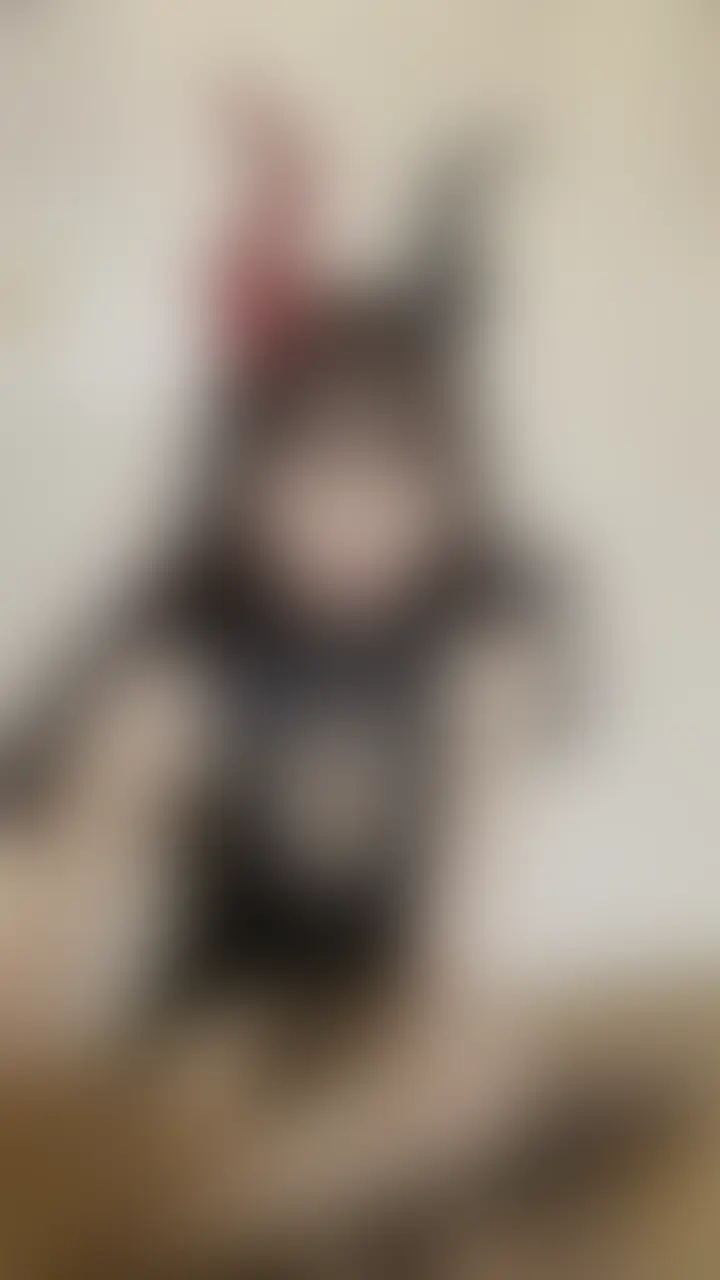 コスプレしながら電マ使ってたらおもらししちゃいました…💕 (2/2)
