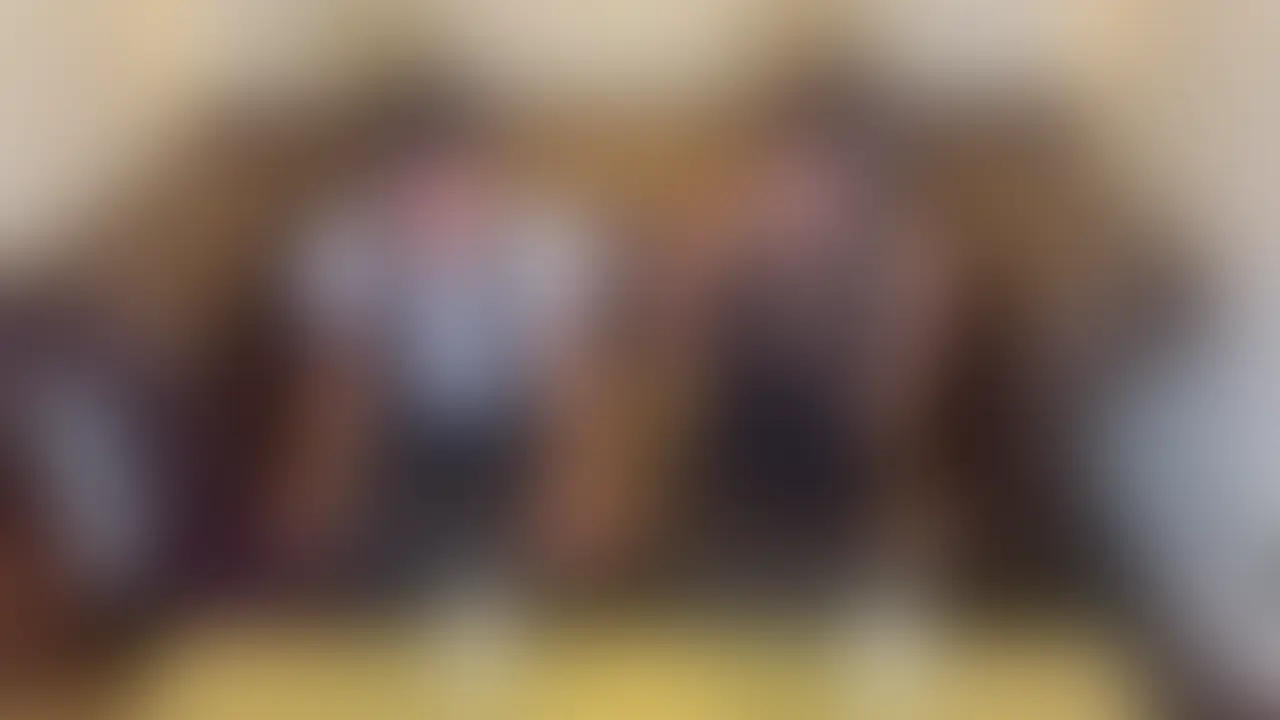 右上の【いいね❤︎】とブックマークして【コメント】で抽選でスペシャル動画当たります💕

いいねとかコメントでりまが認知できるので、みんなコメントなんでもいいからしてねー💗


【おしっこ見せ合ってみた♡】

少しお話ししてから
りまのお友達とおしっこの見せ合い…♡
すっごい恥ずかしかったし緊張したけど、、
いっぱい出ました🤣🤣💦
とくにりまのおしっこの勢いがすごすぎた、、
お友達はちょろちょろおしっこで恥ずかしがってて可愛かったなあ😍💕
うちらのおしっこぶっかけられたい人いる？笑🤣
りまは女の子も大好きなのですっ💗💗💗

あとで載せるんだけど、このあとお互いにマイディルド持ってきててそれ使ったり、クンニしあったり…
ペニバン使ったりしたのでお楽しみにっ😍❤︎❤︎ (2/2)