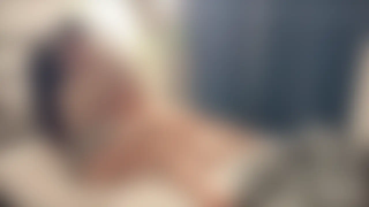 このお家に何度か来てくれてるFカップの清楚系美女大学生が、
ついに彼氏にバレてしまったと連絡が来ました。
別れちゃうかなって思ったけど、どうやら彼氏に寝取られ願望があるらしく、
めちゃクチャ神展開が起きました。
当日、2人でお家に来てくれて、
本当にえっちしていいか確認したのち、動画を撮らせてもらうことに…。
大切で大好きな彼女が目の前で別の男と関係を持つのを見ながら、
おナニーしてる彼氏の姿がしっかり写ってます…。
モザイク越しで彼の顔は共有できないけど、
悲しんでるような、複雑な表情してるのが伝わってきます…。
いわゆる鬱勃起ってやつですね…。
NTR願望のある男性いましたらぜひ連絡ください🙏
これまで何本か動画上げてきたけど、
シチュエーションがえっちすぎてシコシコが止まりません(UP主) (2/2)