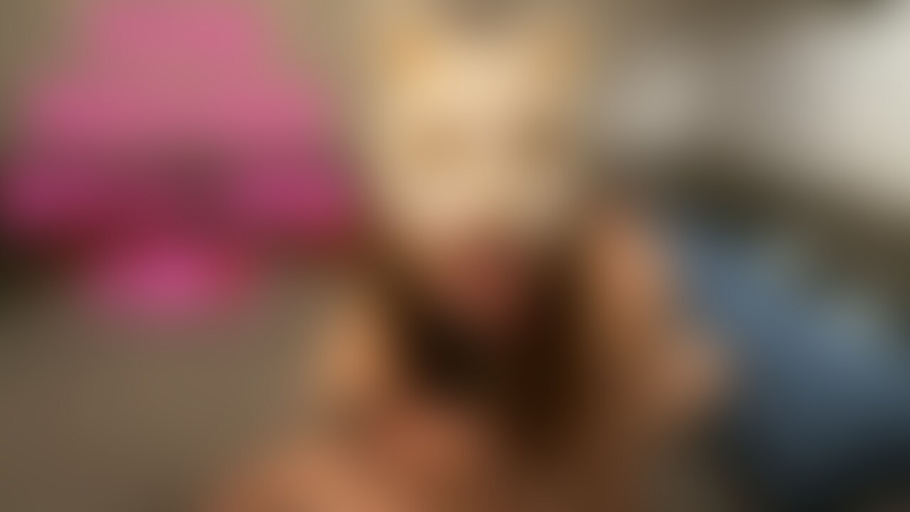アナルラブンスでオナニーしちゃった🤭❣️
振動が強くてすごーく気持ちよかった😍😍😍
最後はいっぱいイッちゃったおまんこ98を見てね🥰❤️ (2/2)