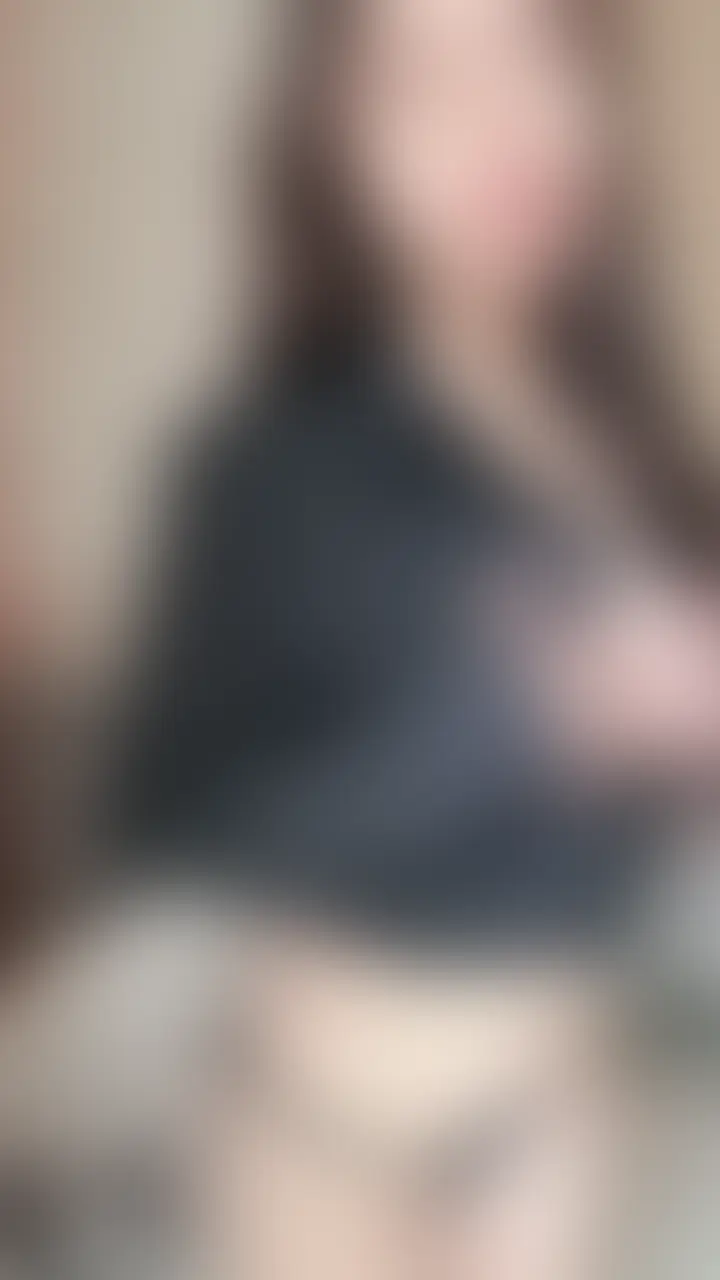 1. お尻が大きくて胸も大きくて、容貌値が魅力的なお姉さん、少しぽちゃで肉感満載。 (2/2)