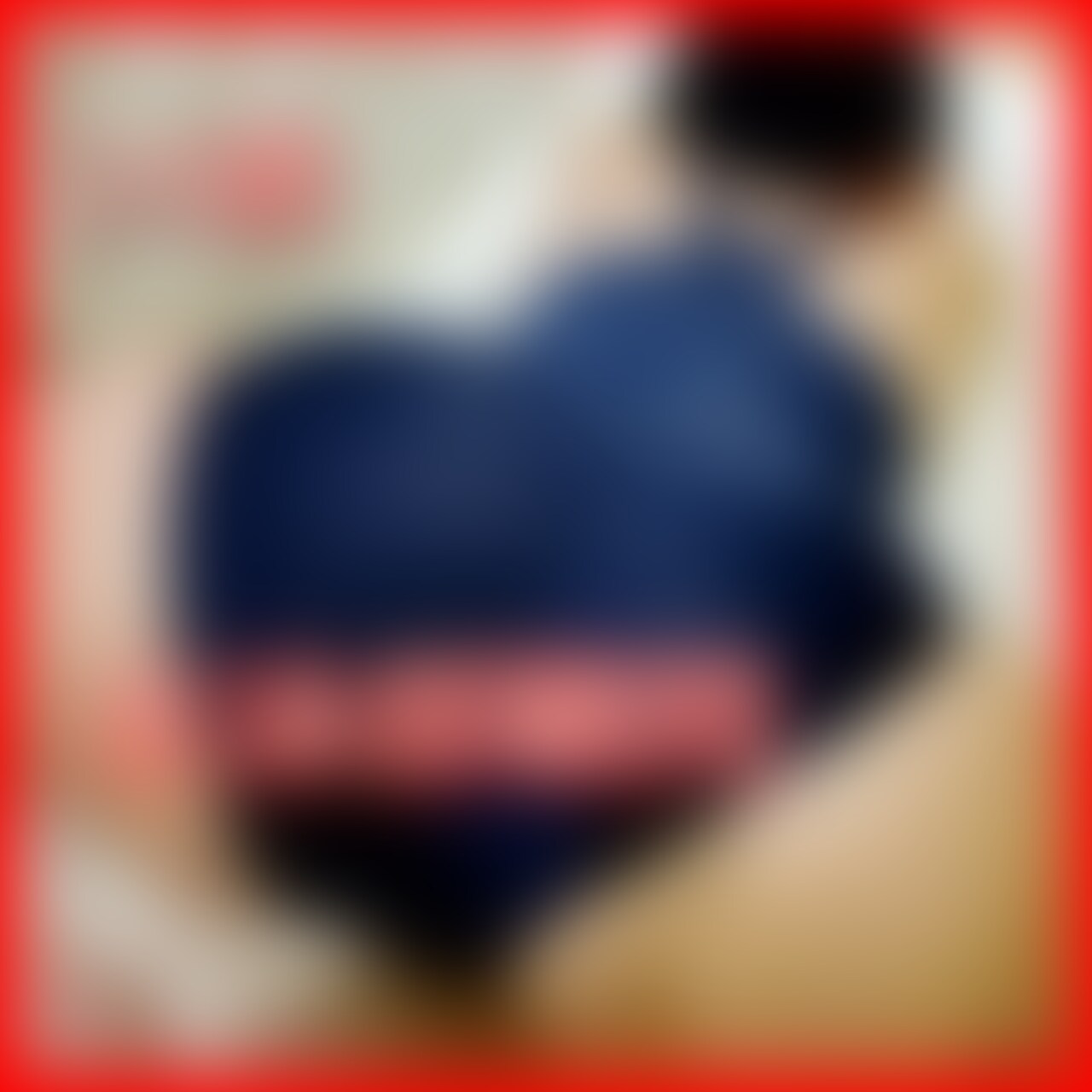 24歳 身長167、体重48 B83W59H93
今回のターゲットは水泳のインストラクターとなります
水泳部のコーチをしているらしくスレンダーで引き締まった体をしています
インストラクターの給料だけでは厳しいらしくマッチングアプリでマッチして口説き落としました
お顔はかなりの正統派美人でこちらが少し緊張してしまう程の美貌の持ち主です
今回は競泳水着とスクール水着の2種着てもらいました
前半グラビアシーン、後半Hシーンとなります
後半途中から自分で電マを当てて貰っていたのですが
感じ疲れたのか「もう無理」と言われたので
「じゃあもういいですよ」と言ってカメラを切ったのですが
何故か電マを止めずに気持ちよさそうにずっと当て続けていたので
再度カメラを回しました
やっぱりこの子エロいです(笑) (2/2)