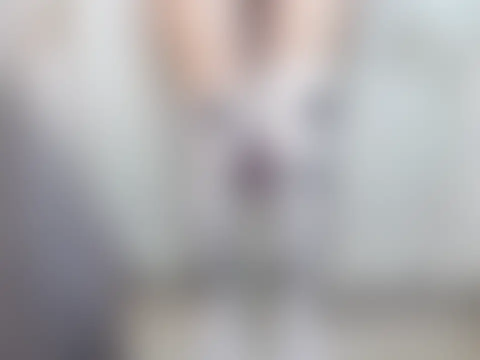 ホ●ライブ 猫又お●ゆ🍙のコスプレです♡
話題のoky牛ビキニ🐮着てみました♡
ほぼ手持ちカメラで撮影したので、
かなり臨場感のある映像になりました🔥
🍵 収録内容 🍵
動画31分47秒
🍵 お品書き 🍵
・衣装全体お披露目♡
足から頭まで全身なめるように見せつけ♡
おっぱいやおしりもアップでしっかり見られます♡
・おっぱいに白濁汁が…♡たっぷり塗り込んじゃった♡
・全身フェザータッチ♡からの乳首の周り焦らしてからの…♡
乳首かりかり♡すりすり♡ぺろぺろ♡
目合わせながら乳首舐めるのだいすき♡
・乳首舐めながらおちんぽしこしこ♡
焦らしたぶんきもちいね♡
・おちんぽぺろぺろ♡じゅぽじゅぽ♡濃厚フェラ♡
根本は手でしこしこして精子たくさん作らせちゃう♡
・白濁汁おっぱいとおちんぽに垂らしてパイズリ♡
Hカップのデカパイを超ドアップで♡
ねちゃねちゃ音がえろすぎ…
・騎乗位でおちんぽ挿入…♡
前後に上下にグラインド♡腰止まんない♡
Gスポ刺激されまくりでいっぱい潮ふいちゃった。。。
いっぱいお潮かけちゃってごめんね♡?
VIPプラン会員様は無料DLできます✨ (2/2)