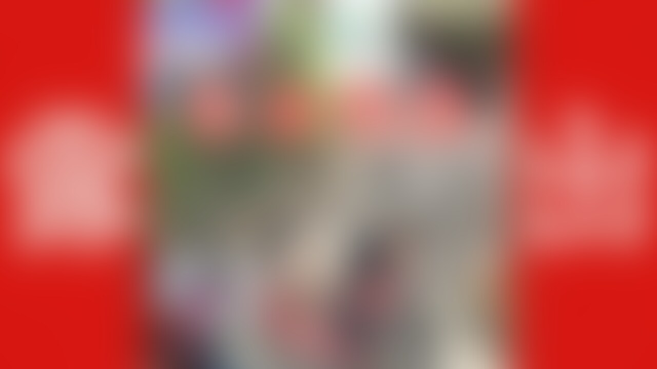 30秒サンプル 本編17分01秒
2023年11月度長編動画02です
まずは都会の片隅でチラチラ露出🎵
恥ずかしかったけどさりげなくオナニー❤️❤️❤️
場所を変えて車が沢山走ってるところへ
今度は全裸でおしっこしたり盛大にオナったり🫣❤️
続いてひーひとの青○○○🎵
ここでは始めにひーひを誘惑しちゃった🤭
最後は中出し😘
さらに今度は単独さんとの青○○○❤️❤️❤️
この単独さんはチ○ポぎんぎんで激しくフィニッシュ❤️
最後は単独さんを終始フェラしながらのスタンド露出❤️
窓拭きの時や最後の給油シーンでは店員さんの視線を背中に感じちゃった😆
そのまま場所を変えて単独さんと生青○○○🎵
最後は勿論中出しでたっぷりと❤️❤️❤️❤️❤️
露出狂丸出しの17分01秒!!
是非ゆっくりとお楽しみ下さい♥️ (2/2)