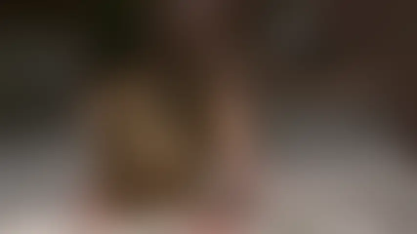 お泊りデートで隣に寝ている女子大生をxxxしてしまいました🥹
自らお尻を開かせそこからの眺めはとてもよかった笑
エロいと思ったらいいねお願いします! (2/2)