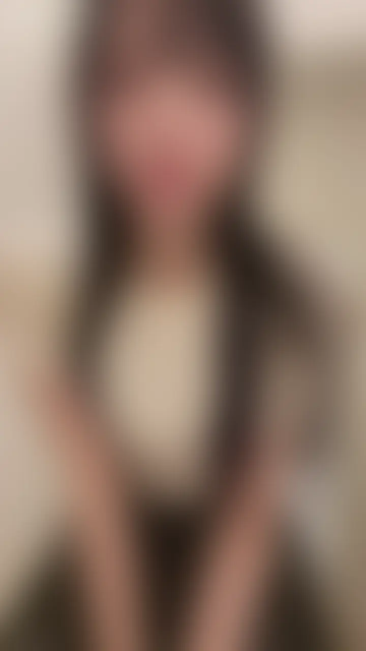 !!萌香のトイレ大公開です…!!
配信でも見せたことないトイレ。。
ちなみにトイレでオナニーしたのは人生初です///
トイレで全裸オナはなんか新鮮でした><♡
あと、途中で我慢できなくて…///
編集しながらめちゃくちゃ恥ずかしかったです…ごめんなさい🥹
最後はピンポイントバイブが気持ちよすぎて。。。♡
照明当て忘れちゃって顔面完全無加工で少し恥ずかしい…
※高画質プランには対応しておりません (2/2)