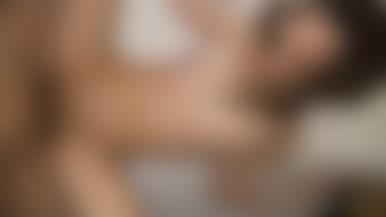 【50分】何度もイキまくるエロい体のEcupギャルをハメ撮って中出し
おっとりした雰囲気でエロい体をしたEcupギャル。
ツルツルの綺麗なパイパンまんこは感度抜群。
何度もイキまくって最後は膣奥へ中出しされちゃいます。 (2/2)