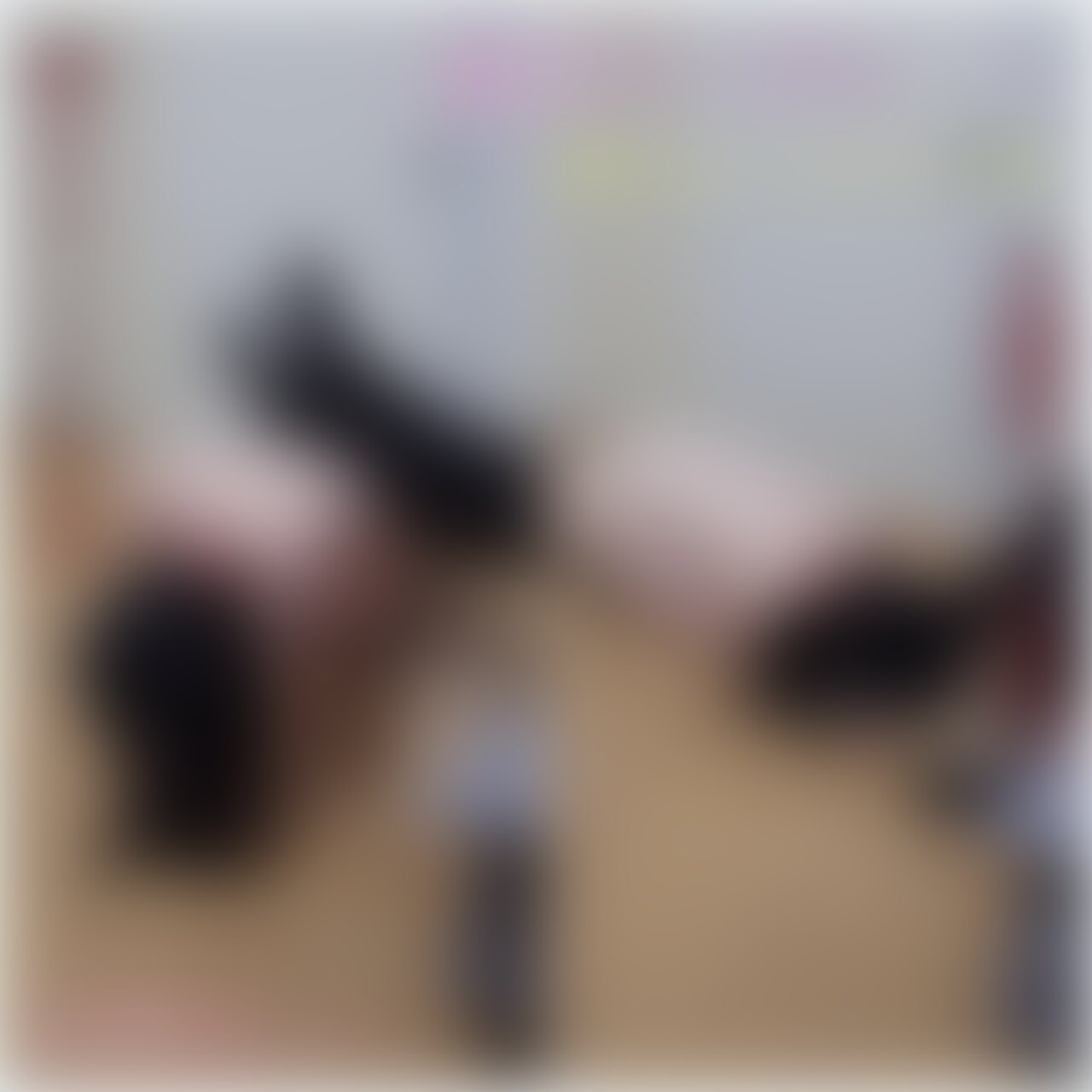 ・家具として使っていただきました.
ご主人さまに
首輪をつけていただいて、
人間家具として
使っていただきました
ちゃんと動かないように、
言うことを聞けるように
いつも躾けてもらってます
最初は、
そのまま床に伏せているの
はずかしかったけど
使っていただけてるのは
おやくに立ててるみたいでうれしいです
こんかいは、
首輪を繋いでいただいて
家具みたいにしていただいてるところを
撮っていただいてました
テーブルになるゆいを
おたのしみください..
#SM#M女#ドM#BDSM#マゾ#調教#奴隷#肉便器
#飼育#首輪#人間家具#テーブル#全裸#土下座 (2/2)