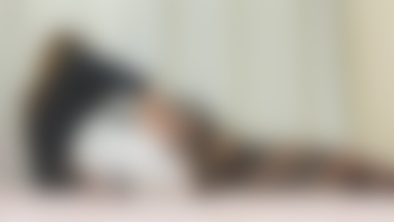 しほがヘビロテしてる黒ストッキングです😍💕 (2/2)