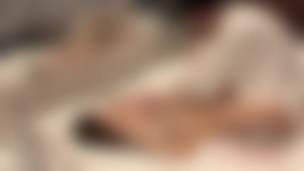 少し前にフォロワーさんとお会いした時の動画です
1回戦は下着のままで2回戦ではセーラー服コスで気持ちよくしてもらいました バイブが凄くて沢山声が出ちゃってます笑 (2/2)