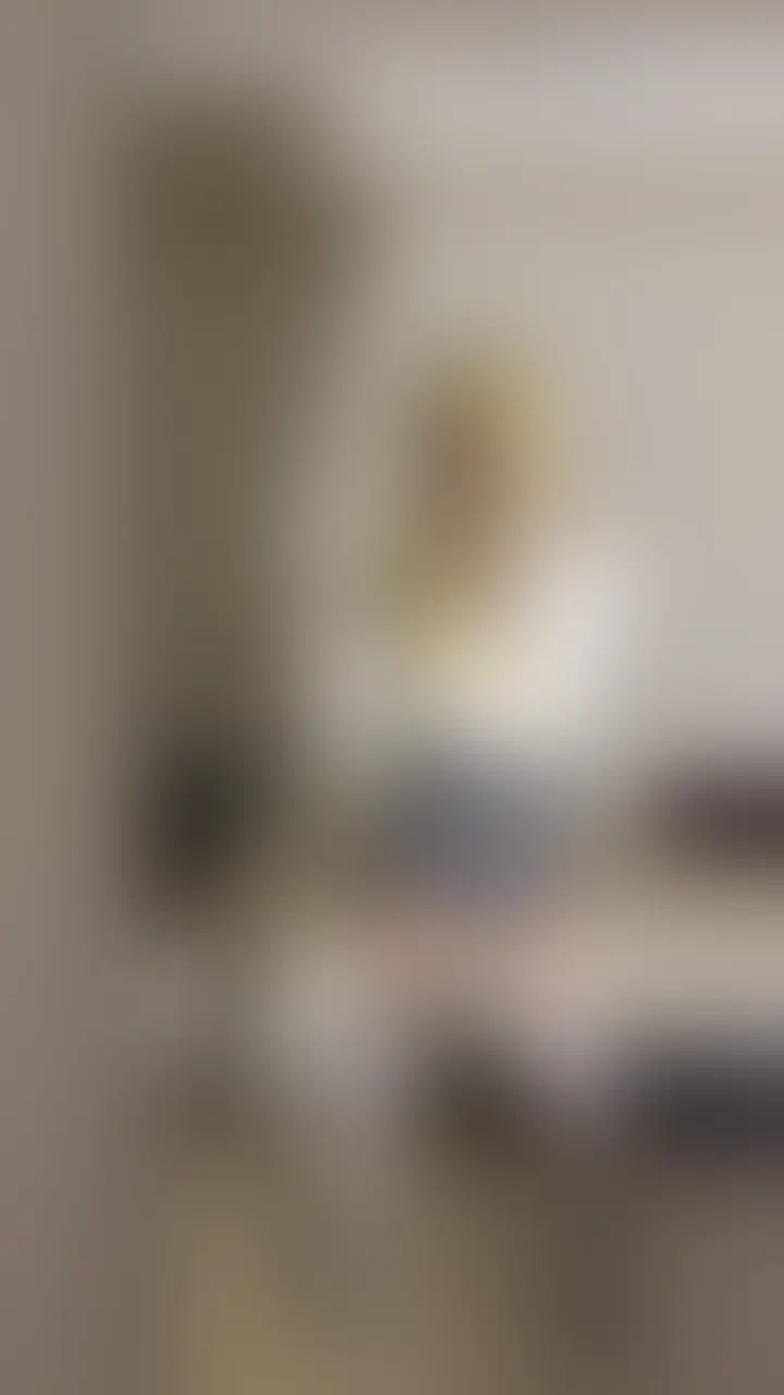 『千鳥格子柄スカート履いて金髪男の娘がぶっかけ射精🍼💕』 sample 1