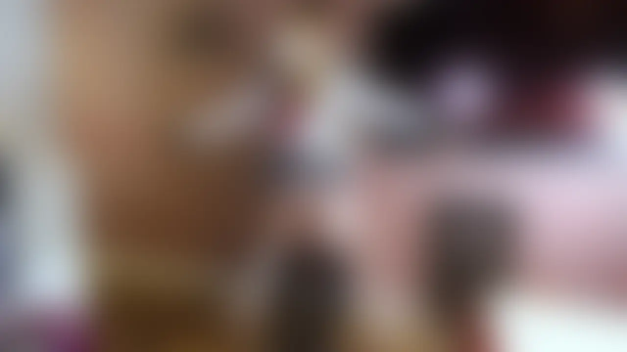 【変態夫婦|ホテルに入るとこうなる #32-4】
制服で縛られたまま🍌挿入💘
おもちゃとシチュエーションでおまんこ濡れすぎてやばい😵💫💦
やっぱりヤられるセックスはバックが一番感じちゃう💥
何回もイって白目アヘ顔までみせちゃった💧 (2/2)