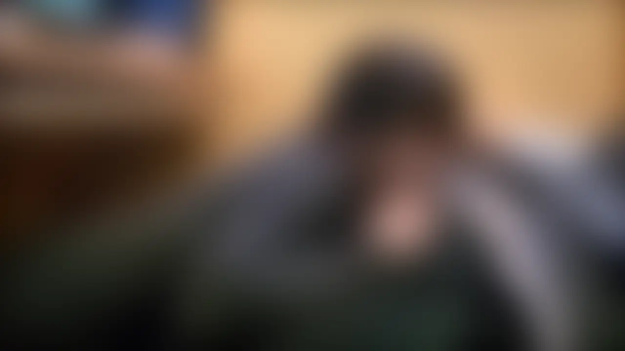 ネカフェでお口でしてって言われて🥺
(ねぇ…ここ、人いるのに…)
って思いながらも
どうしても止められなくて…🤫💕
絶倫さんが近くにいると、つい意地悪したくなってまう…🤭
音を立てないように気をつけながら、
でもちゃんと感じてほしくて…🥺
誰にもバレないように、
こっそり過ごした内緒の時間です…💓 (2/2)