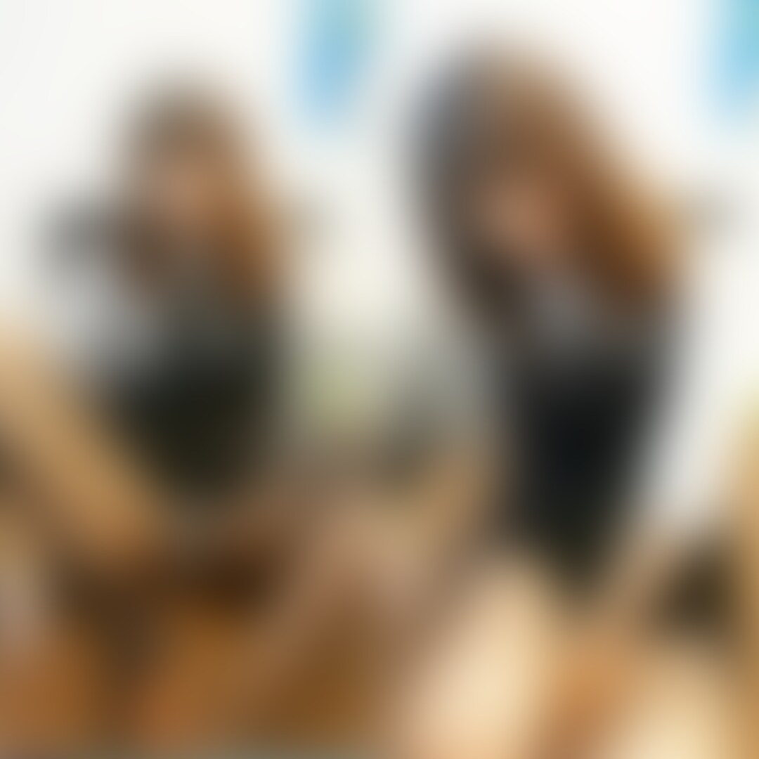 右上のいいね押してから見てくれると嬉しいな💕

今日は会議室でこっそりディルドを使って、足コキをしてみたよ🥰
ストッキングをローションでぐちょぐちょにして、おちんちんをいじめちゃった💕
太ももとか足裏とかいろんなところ使って攻めてみたよ〜！ (2/2)