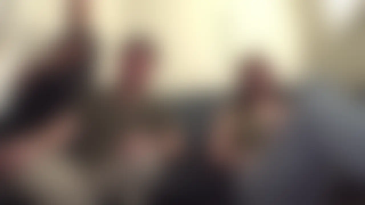 ※本編では顔出ししています。
美ボディーを見ながらしてもらうフェラは格別です。 (2/2)