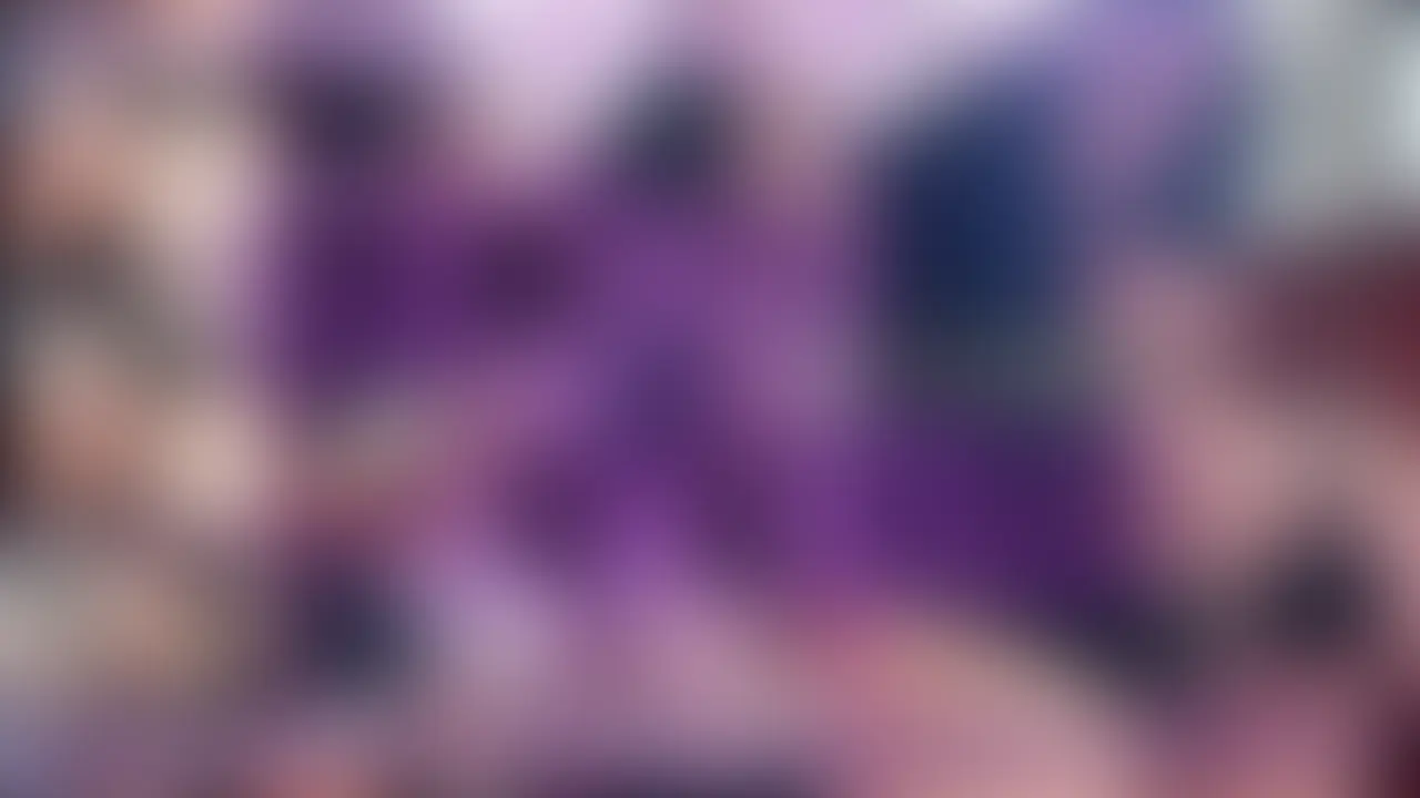 《禁断の女装SM ~完全服従~》
妖艶な女装子が女王様の手解きによって
男のプライドから解放され
メス堕ちしていく。
体の一部を除いては…。
鋼の貞操帯を突き破らんばかりに。
完全に服従した姿で、
下品に喘ぎながら白目を剥き
イキ狂う…
禁断の快楽に溺れる
極上女装SM動画。 (2/2)