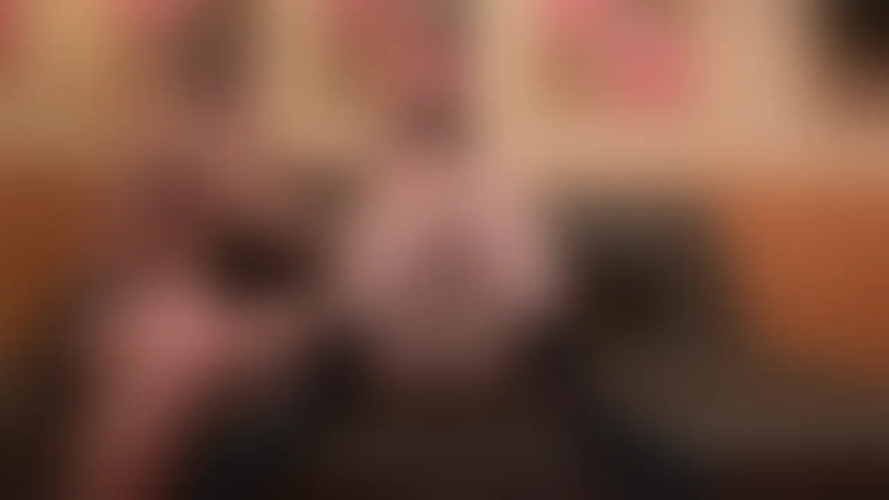 みうさん 25歳 / モデル体型・高身長女子のクールできれいなお顔が快楽で歪んでいくギャップ。おもちゃも使ったトロトロセックスで最後はお尻にぶっかけ

適度な肉付きあってケツもデカくて長身な女、みうさん。
制服＋ハイソに、長い脚なのもあり視覚だけでめちゃシコです。

基本控え目でクールな性格ですが、おもちゃを使うと豹変！

塩対応だったのが、徐々にエッチな雌顔に。
オモチャ責めを受けると、ぶっ壊れたように悶えます。

ブチ込まれると獣のように絶叫しながらアヘ顔で完全崩壊。

そして、ゆっくりと挿入へ…。

フェラから、上にまたがり騎乗位。大きなお尻を突き出してバックから。

そして、最後は大きなお尻にぶっかけ射精。
気持ち良すぎて、腰の腰の動きが止まりませんでした。 (2/2)