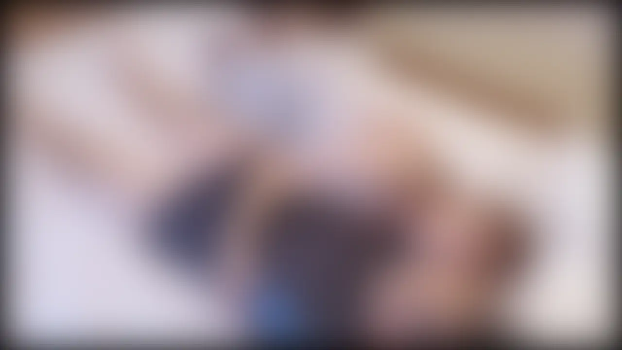 こちらは目隠し以外は目モザ有り動画になります。
旦那様の見てる前でお友達に貸し出された時の映像です✨
普段は強気なお友達も、私のフェラでピュッピュッと舌上射精しちゃいました
お楽しみ下さい❤️
大変、好評につき公開期間を延長する事にしました💓💓💓 (2/2)