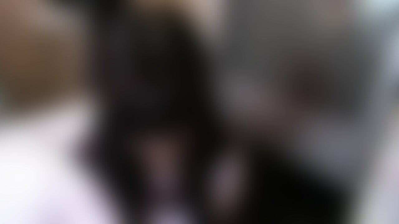 こちらも、過去に他サイトにて販売していた映像ですが、裏垢少女です。
ここのところ立て続けにアップしている映像は大体、2014年頃のものになりますが、この間は、裏垢少女ばかり撮っていました。
当時は、今ほどツイッターも厳しくなく、年齢を○○○で登録し、今でいうセンシティブな画像をアップしてもスルーでした。ですので、これくらいの年齢の子でも容易に承認欲求が満たせると裏垢を作るのが大流行、そうなるとこちらもその裏垢にDMを送るだけで彼女達と実際に会うことが出来ました。
当然のように、現在は当時の裏垢は凍結されていますので、同じような状況での撮影は難しくなっていますが、ある種、その当時を瞬間凍結した、当時を窺い知ることが出来る資料として、内容には手を加えずこちらで販売します。
以下、映像の説明です。(文章は当時のものです)
内容は→いきなりフェラ。女の子はフェラしながら自分の携帯で咥えながら自撮りします。
→パンツ脱ぎ。ツルツルに剃ってあるパイパンを開きます。まだお手入れの方法が分からないのはドテ周辺が割と肌荒れ。その点がリアル。
→マンコとフェラを同時に堪能。なかなか贅沢です。
→自分で脚を持って開帳。フェラとマンコが十二分に拝めるすばらしい体勢です。
→クチ中出し。頭を掴んで口マンコ状態にして口内射精しました。量が多すぎてセーラー服がベタベタになってしまいました。
女の子は終始ノリノリ。はじめて会った男におだてられるのが相当楽しかったのでしょう。趣味の自撮りを繰り返します。そんなもの撮ってどうするんだろうと思いましたが、後日、その写メが元で2ちゃんにスレが立ってて驚きました。もうこの子めちゃくちゃです。
-----------------------------------------
動画:18分04秒
1280×720
※こちらはシチュエーション動画になります。
※被写体の年齢確認は確実に行っており、年齢確認書類のコピーも所持しております。 (2/2)