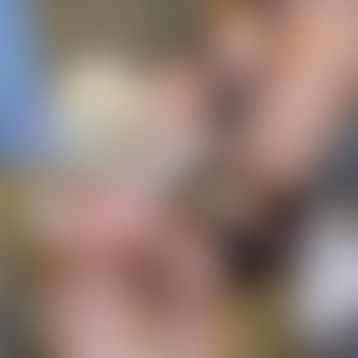 【顔出しバージョン】

こんばんは🐶♡
今週の新作動画アップです！

おしっこしてたら、、、
座ったままおっぱいいじられたりフェラしたり…
こんな場所で~って、ちょっとだけドキドキ///

それから便器にまたがって対面騎乗で挿入♡
お尻ガシって掴まれながら動かされるの、
すごく興奮しちゃう🤤💕
めちゃめちゃ丸見えに撮れててちょっと恥ずかしいな…っ

そのあとは立ちバックで…
片足上げられて挿れられるの、好き🥺💕
気持ちいいとこ当たっていつも以上に声出ちゃうんだよね…///

白いのでとろとろになったろこのアソコまで、
しっかり見てくださいね🥺💗

今週も見てくださってありがとうございます🐶！
［いいね♡］とコメントお待ちしてます🙌

カップル / 素人 / 個人撮影 / おっぱい / ハメ撮り / 人妻 / 巨乳 / フェラ / オナニー / 変態 / 裏垢女子 / パイパン / 美乳 / 中出し / 手コキ / 顔出し / エロ / 夫婦 / 流出 / イチャイチャ (2/2)