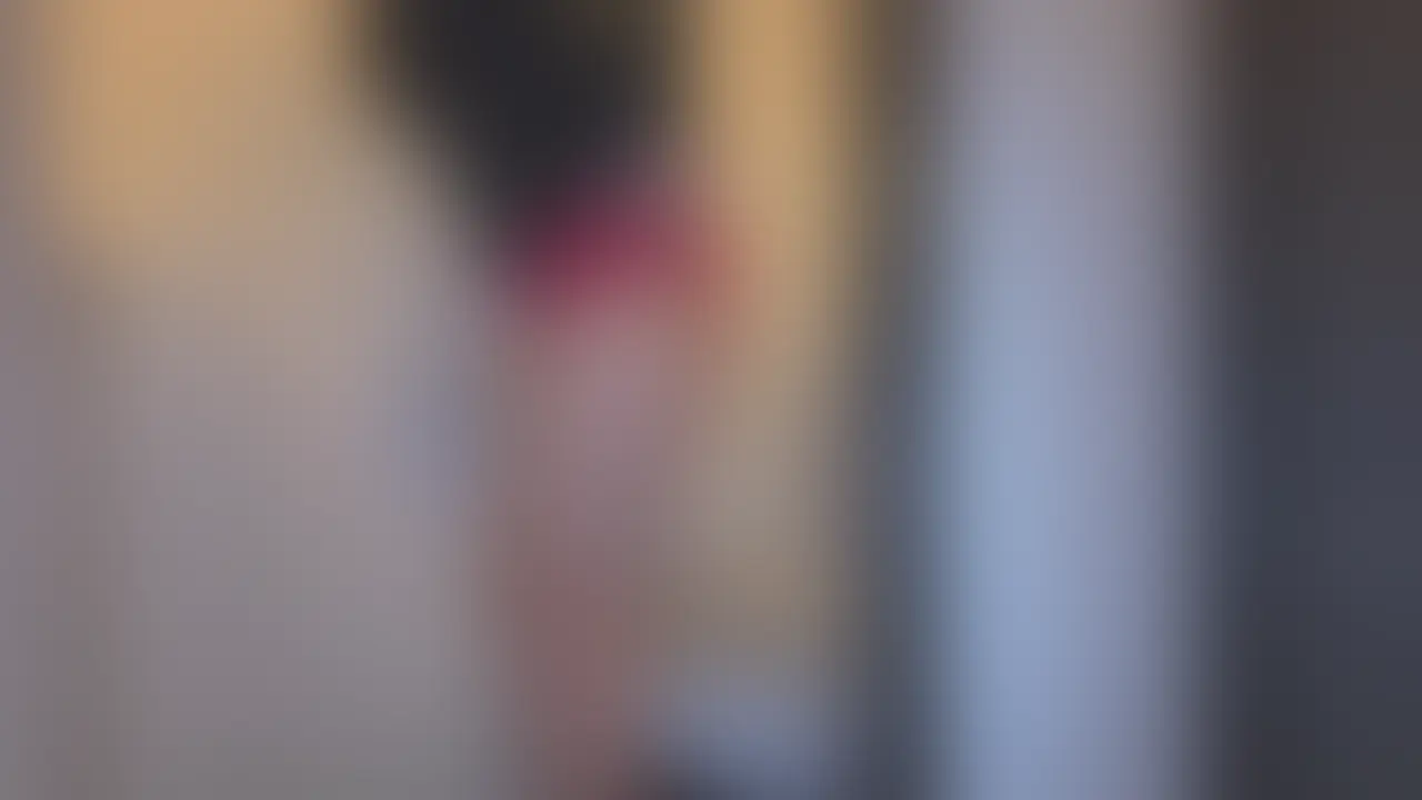 お待たせいたしました！待望のおならシリーズ「女の子のガス抜きタイミング」の３本目です。

今回は計６人の女の子のガス抜きシーンです。
女の子にはカメラだけ設置しておくので好きなタイミングで好きなようにオナラを出して欲しいとしか伝えてないので各自それぞれのやり方、タイミングで出してます。 (2/2)