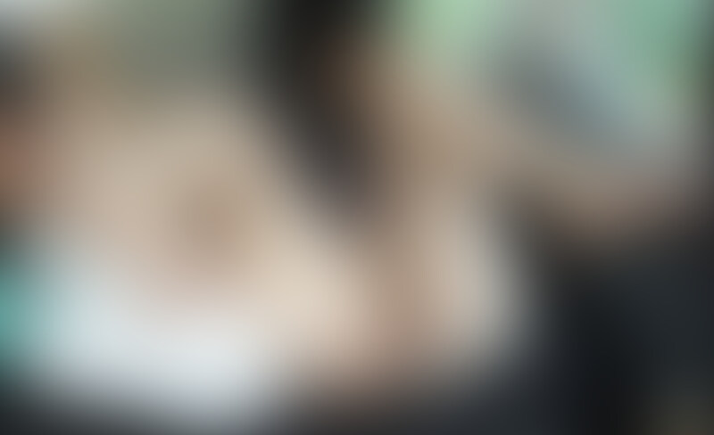 買い物帰りの主婦をナンパ!お願いすれば果たしてマンコを見せてくれるのか?
W大学の主婦研究会が送る主婦行動の実証実験映像です。ヤラセは一切ありません。この映像は、主婦の行動パターンを研究するために撮られたものであり、インタビューも全て本物で、台本や演出は一切ありません。
今回は、港区白金台の某スーパー前にて主婦をナンパしてみました。
年齢は51歳。浮気経験あり。旦那とは月一回程度の性交渉あり。子どもは20歳の○○○が1人。
さて、その主婦がワゴン車に乗せられて、マンコまで見せてくれるのか?
結果だけお伝えすると、何と、マンコを開いて見せてくれました!一体どうしたら主婦がそこまで大胆な行動に出てしまうのか。その答えは映像の中にあります。
W大学主婦研究会の持つノウハウを使えば、恐らく80%以上の主婦がナンパに応じマンコを見せてくれるでしょう。
そのノウハウが詰まっているのが今回の映像でもあります。期間限定公開のため主婦の行動パターンに関して興味をお持ちの方は早めにご購入ください。
動画:24分41秒
1280×720
※こちらはシチュエーション動画になります。
※被写体の年齢確認は確実に行っており、年齢確認書類のコピーも所持しております。 (2/2)