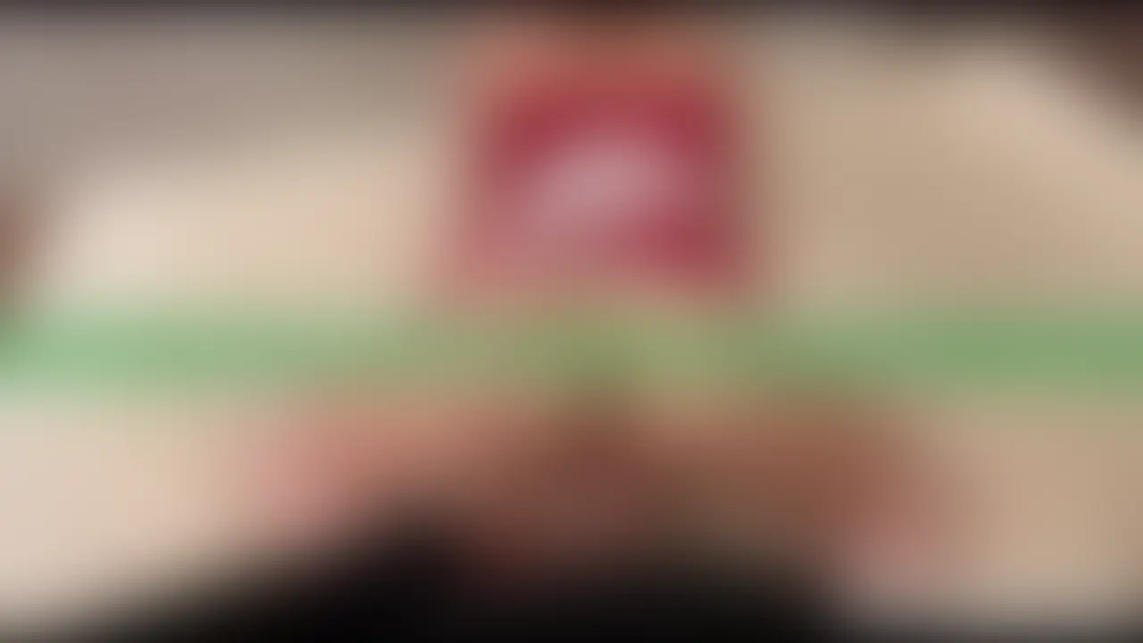 【サンタかと思ったらオナホだった】
サンタコスでハメ撮りです♡
腰ヘコで誘惑してます♡ (2/2)