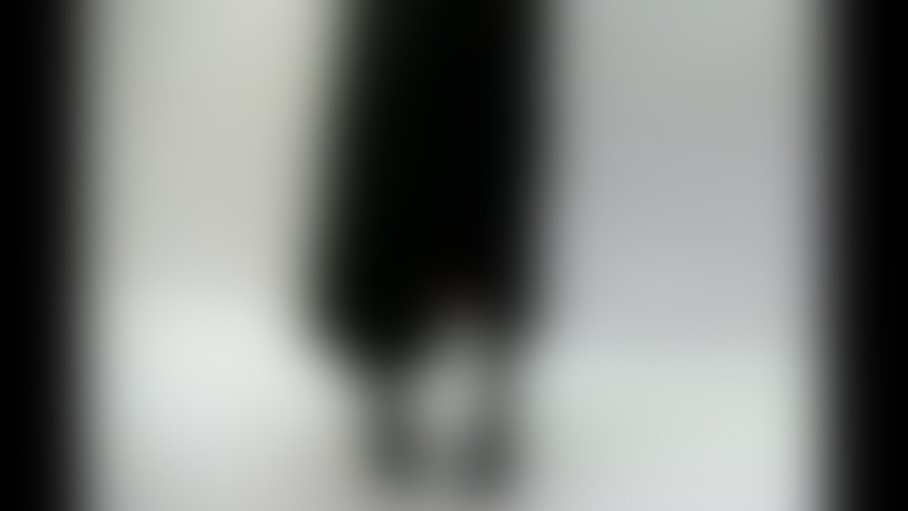 セーラー服女がマントを羽織って男をマント捕食♪ (2/2)
