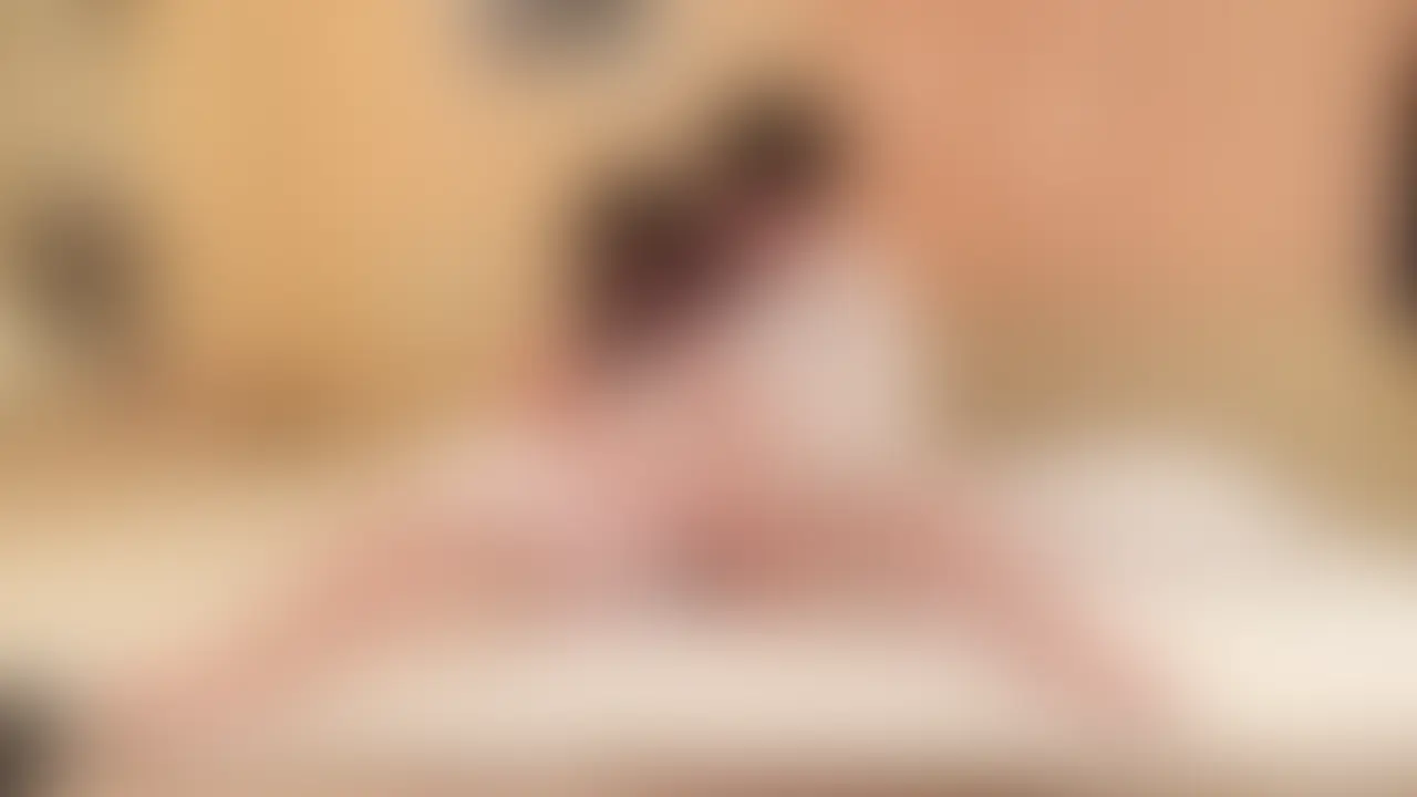 19歳雑魚ま◯こJDちゃん
裏垢男子2人と初めての3P (2/2)