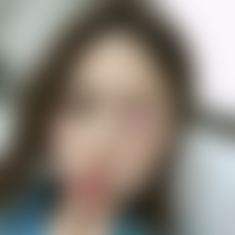 引越しをしたのでお祝い持って彼女が遊びに来てくれました。
完全に「くつろぎモード」で始まってます。
この日は寒かったので暖房を付けてやったんですが、直接風が当たり2人して乾燥地獄を味わいました。
暖房を切ると寒くて、なかなかコンディションが最悪‼
でも欲には勝てず、セックスしたんですけど…。
クンニと手マン、乳首舐めで彼女を満足させてから挿入です。
セックスをしていく内に寒かったり、乾燥したりハプニング続きで中断したりと大変でしたが逆に面白いのが撮れた気がします。
乾燥のせいか相変わらず鼻をホジホジの彼女…今回は「セルフ鼻フック顔」も見せてくれました。
「大量中出し」した後は、洗面所で「歯磨き」、その後服を脱いで「ひとり入浴」してました。
髪の毛も洗い、のんびりと湯船に浸かってリフレッシュの彼女でした。
【動画詳細】
動画時間:76:59
フレーム:1920×1080(HD)
サ イ ズ:1.82GB
ファイル形式:MP4
【注意事項】
※出演者は○○○以上であることを身分証で確認しております。
※法律や条例に違反することは一切行っておりません。
※本作品は、公開する事を目的に作られたオリジナル動画です。
※二次使用、譲渡、転載、転売等は禁止します。 (2/2)
