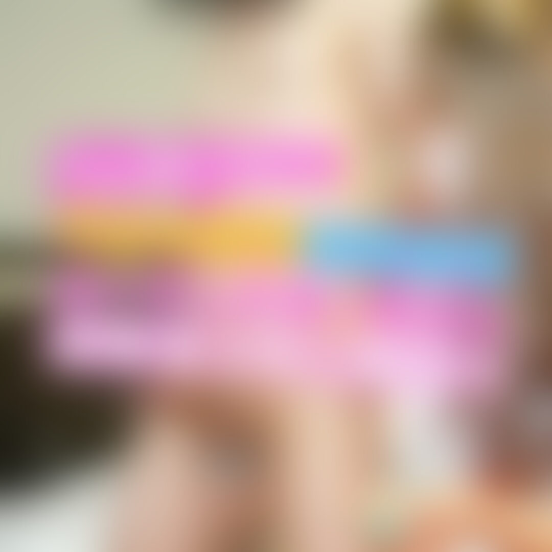 #69(ルーインドオーガズム3回)
寸止め頑張ったもんね🤍
精子いっぱい出したいよなぁ🍀
イきそうになっても良いんだよ🎀
その代わり一番気持ち良いところで止めてあげる🌷
出したくて出したくてたまらないタイミングでお手手止めたるから🌸
もっとおかしくなるように壊してあげる🤍
手離したのに精子お漏らししちゃったの?🍁
精子出して敏感なおちんちんシコシコされて苦しんでるの?
かわいそ〜あんなにためてたのに気持ち良く射精させてもらえないの☺ (2/2)