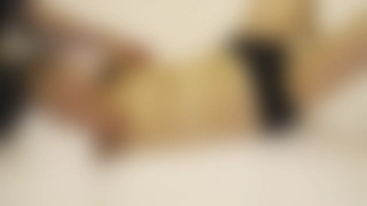 くすぐり動画専門のこちょぱです。
新年あけましておめでとうございます
今年一発目のくすぐりプレイ動画はオイル責め〈2人分〉セット!
1本で2人の女子のくすぐられる姿を見ることができるお得な作品になっています。
〇37分間ぶっ続けノーカット女子(約38分)
〇美巨乳ギンギン18歳女子(約36分)
約1時間14分の作品です。
ノーカット連続プレイは初の試み、そして過去一に匹敵するほどの若い美巨乳、
お二方とも新年に相応しい縁起物のプレイ動画になっています!(^^)!
2026年もよろしくお願いいたします!
・ご本人さんの許可を得ています。予告無しで削除する場合があります
・本編マスク着用し顔にボカシしています
・全裸や本番行為はありません。
※あくまでもフェチプレイ動画です。
・二次使用、譲渡、転載、転売等は禁止します。
・発見した場合、顧問弁護士を通じ法的措置を取ります。 (2/2)