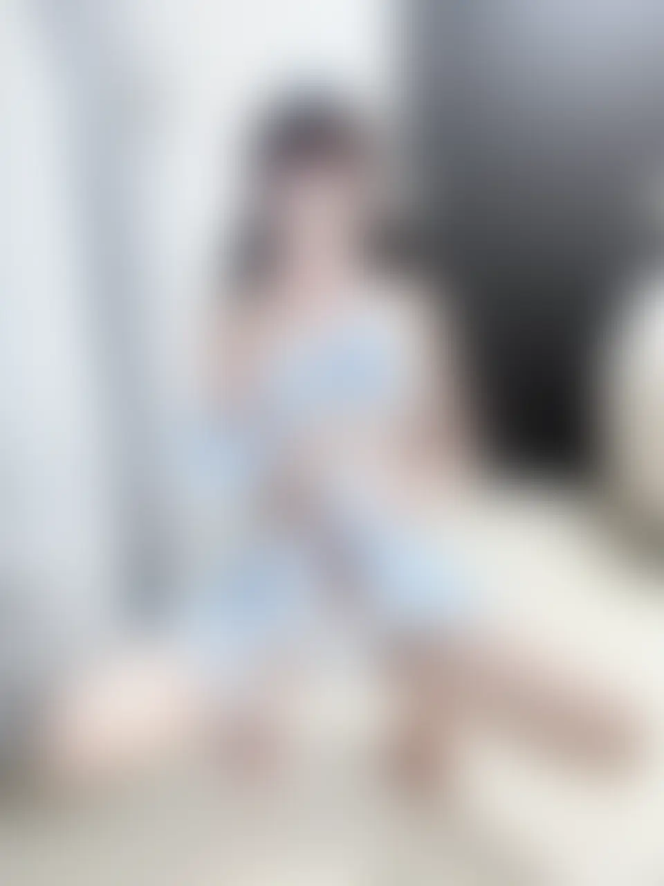 ちなみ「水色メイドちゃん🩵 このコスプレお気に入りでまた着ちゃった♡ 夏だからかまた痩せちゃった気がする🥺」の投稿サムネイル