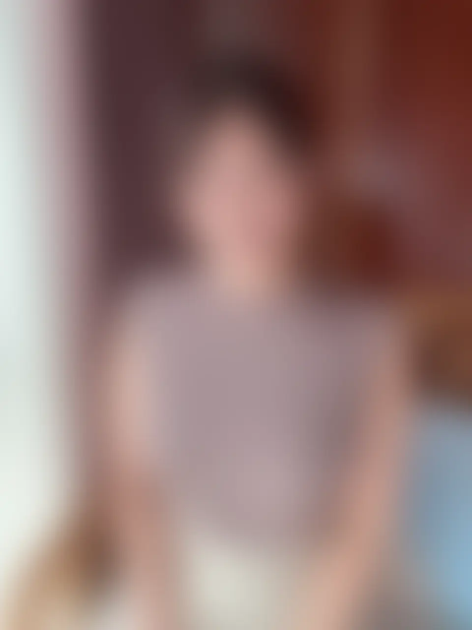 【顔出し版】貪欲オホ声♡騎乗位えっちでビクビク潮吹き

こちらはらぶプランの顔出し版です🫶
口元まで見えるだいすきプランの動画はこちら⤵︎
https://myfans.jp/posts/a8965c86-be47-4d25-85a1-e2ee9fbe6023

今日は前回のランジェリーの続き、
㊙ディルドオナニー編ですっ✨

前回あんなに沢山イッたのに
やっぱり中にも硬いのが欲しくなってしまい
透明のディルドを使って…

ぺろぺろ…
じゅぼじゅぼ…

私はバイブとかのオモチャも好きだけれど
やっぱりおちんちんの形のディルドが一番好きかも…

はいった瞬間に
「ああ、おちんちんだぁ…」って思います
（語彙力が💦でも伝わるかなぁ）

最後はガーターだけを身につけて
騎乗位で自分の気持ちいいところを
刺激しながらまた沢山イッてしまいました

なーなとまるで擬似えっち♡
みたいに見てもらえたらいいな🙈

フル22分♪
だいすきプラン→口元・雰囲気まで
らぶプラン→鼻周りだけ少しぼかしていますがほぼ顔出しです♡

途中から声が余裕なくて
少しオホ声になっててごめんなさい💦
あんまり可愛くないけど
一緒にたくさんえっちしてる気持ちに
なってもらえたら嬉しいです/// (2/2)
