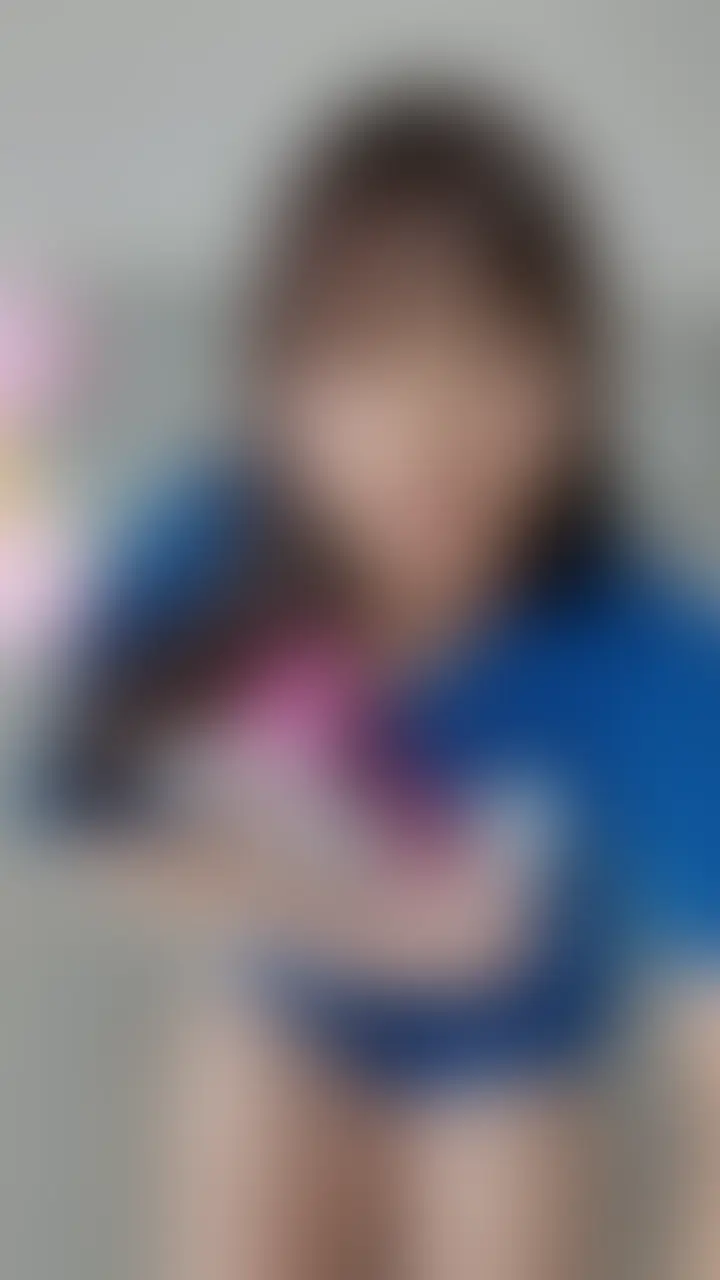 中出し、されてみた〜い🥰ってことで、中出し体験ができるディルドをつかってみたよ〜
ちょっと前のだけど、また見てね (2/2)