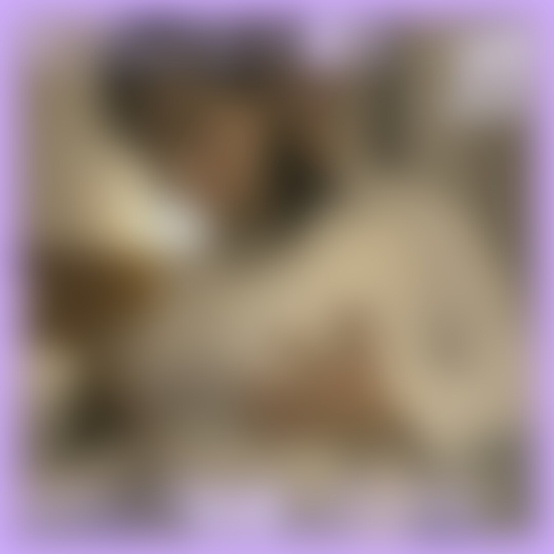 【ガチハメプラン限定動画！】

★見どころレビュー★

・眼鏡っ○○○と体操服コスSEX！

・G乳のデカパイ！

・お風呂ローションでぬっるぬる！ 

や～～～っと久しぶりのSEXができる！

お互い仕事で忙しくて約1ヶ月ぶりに会うことができる…(長かった)

ほんと久しぶりだし、いつもと同じSEXではつまらないな…って思い、普段と違う濃厚なSEXをすべくコスプレ衣装を用意してみた！

コスプレは体操服。

体操服といってもおっぱいが丸見えになるいわば、プレイ用の体操服！

たわわなおっぱいを持っている彼女にとっては間違いなくお似合いの衣装だ。

いざ本番の時！

着せてみるとやはり似合っていた♪

その豊満なおっぱい(G乳)がより主張をしてくる。

本来ならば寝そべるとペシャンと潰れてしまいがちなおっぱいがものすごい盛り上がりをみせる。

これはエロイ…

下乳、横乳、360度すべての角度から見てもおっぱいが主張するような設計の体操服だ…！

騎乗位、バック、正常位とどんな体勢でもおっぱいが映える。

まさにエロイ、エロ過ぎる、脳裏に焼き付くほどにエロい。

コスプレ1つで普段のSEXがここまで変わるとはね…

 #爆乳 #イチャラブ系 #むっつりスケベ #ピチピチ美肌 #濃厚シックスナイン #大人の恋愛 #実はエッチ大好き (2/2)