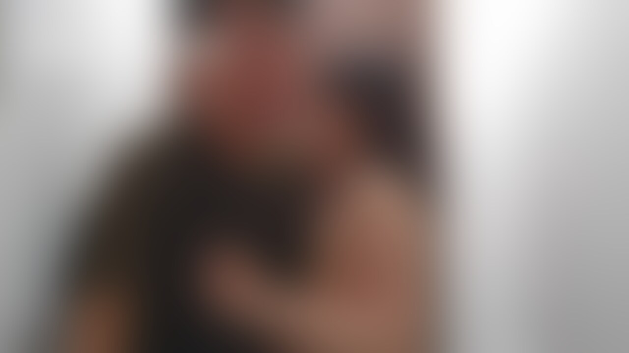 自宅での動画です‼️

我慢できなくて、しちゃいました (2/2)