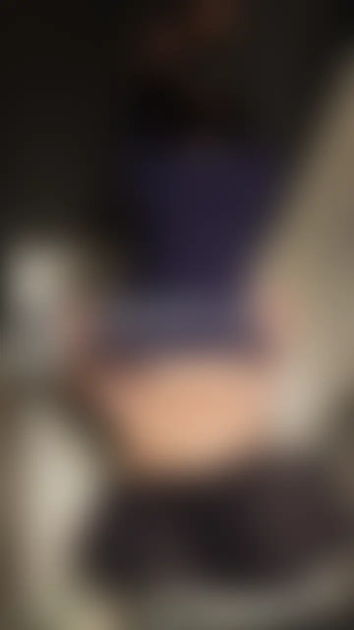 ・トイレの中で使っていただきました.
ご主人様に呼んでいただいて、
トイレの中で
ご利用してもらえました
ちゃんとお返事して、
どこでも言うことを聞けるように
いつもご調教していただいてます
こんかいは、
トイレの中で
ゆいを使っていただいている
すがたを撮っていただいていました
従順になっていくゆいを
おたのしみください..
#SM#M女#ドM#S男#マゾ#調教#奴隷#肉便器
#トイレ#制服#フェラ#座位#騎乗位#立ちバック (2/2)