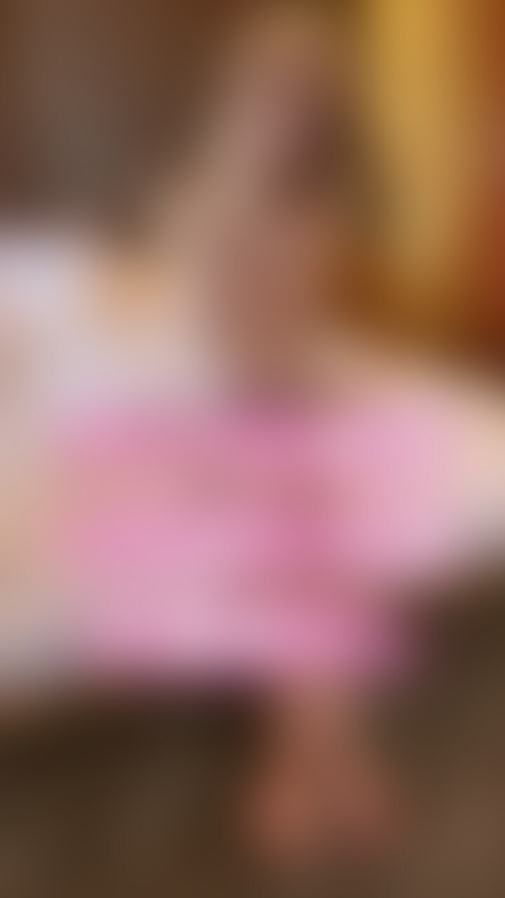 顔出し作品( ^ω^ )フェチフェチ〜❤️‍🔥
猟奇的なフェチの変態さんこんにちは、こんばんわ、もしくは、おはよー！
もしかしたらあなたの新しいフェチを芽生えさせちゃうかも🩷
ロープで縛られた上で、馬乗りされてベッドの上で、ぎゅー￼ってされてます。 (2/2)