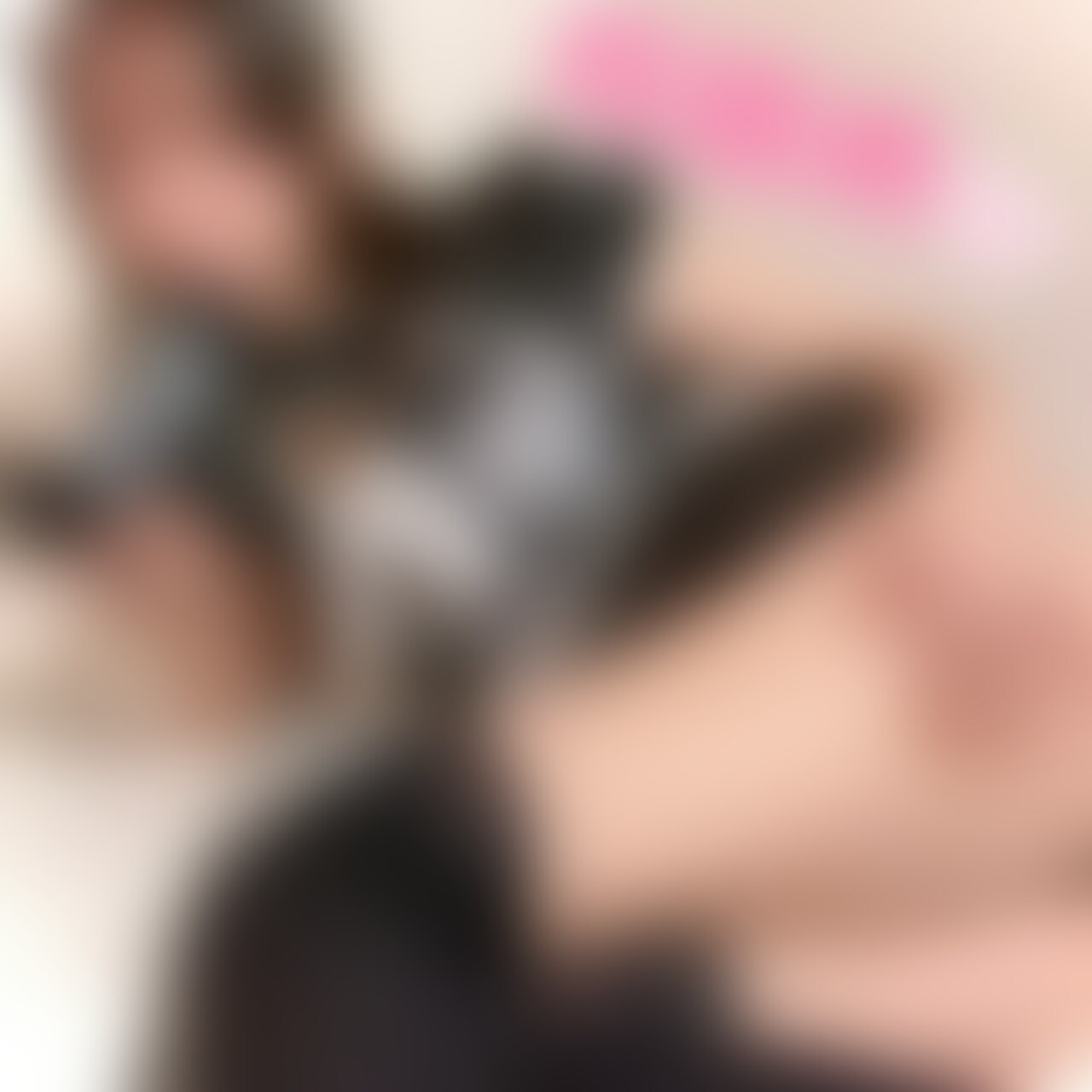 来週のイベントで着るメイド服で耳舐めしちゃいました///♡
イベントの詳細はXの固定ツイートをチェックしてくださいね🌟 (2/2)