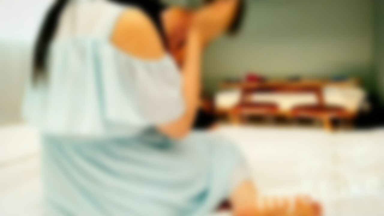 初めてのレズセックス!
相互鑑賞のご夫婦さんの奥様と妻のmyの絡みをぜひご覧ください。 (2/2)