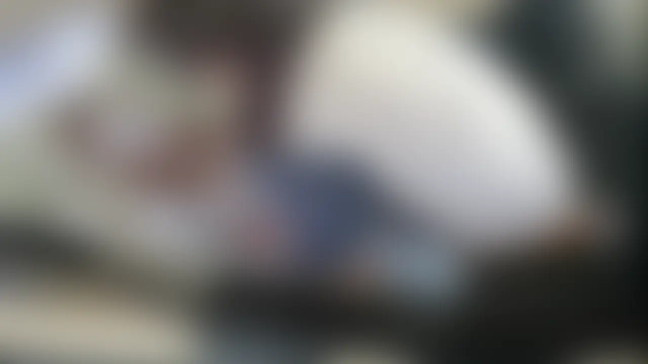 旦那は知らない妻の性癖🫣
車の中でフェラ抜きするのが大好きだけど旦那には一度もしたことがない😥
フェラ抜きした精子を飲み込むことが幸せに感じてしまう人妻💦
旦那さんにも見せたい姿です😍 (2/2)